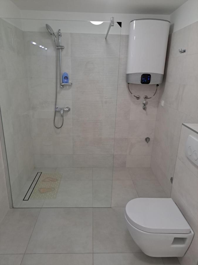 Fig Tree Apartman Povlja  Kültér fotó